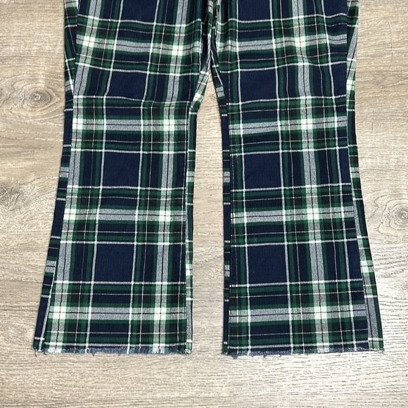 American Eagle Plaided Corduroy High-Rise Crop Flare Pants Green Sz 16R - Picture 4 of 11